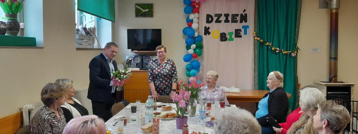 Dzień Kobiet w Klubie Seniora